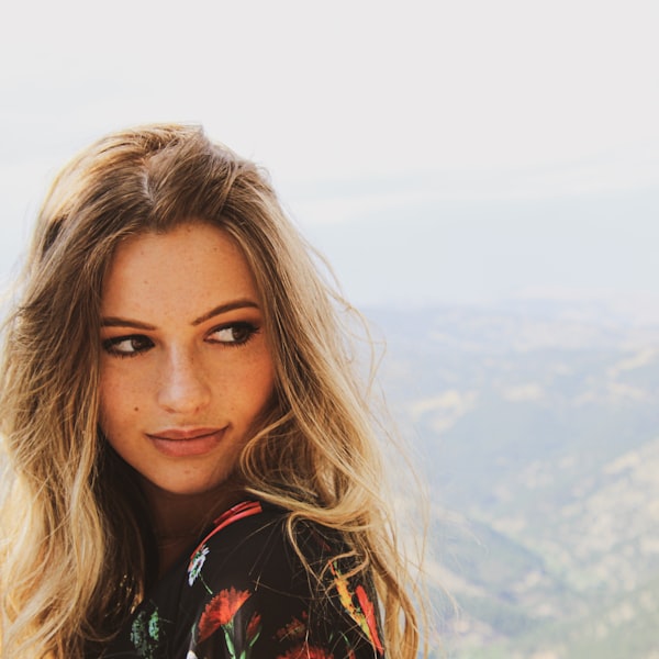 羞羞漫画 - 深度内容策展空间, 跨媒介艺术交流平台 - 羞羞漫画